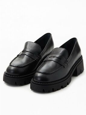 Free People Lyra Lug Sole Loafer in Black  Sz 38.5